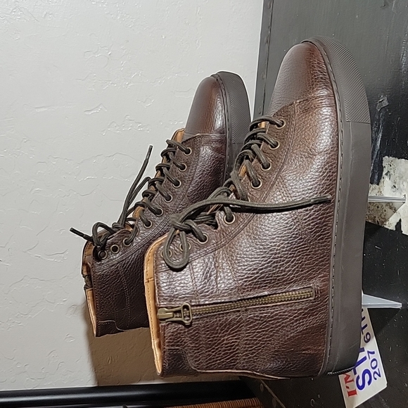 STEVE MADDEN Slash 207 Leather 8 Nwot - Picture 1 of 9